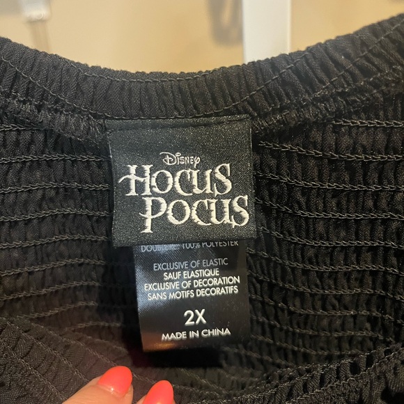 NWOT Disney Hocus Pocus Floral Icons Black Smocked Midi Dress - Picture 9 of 11